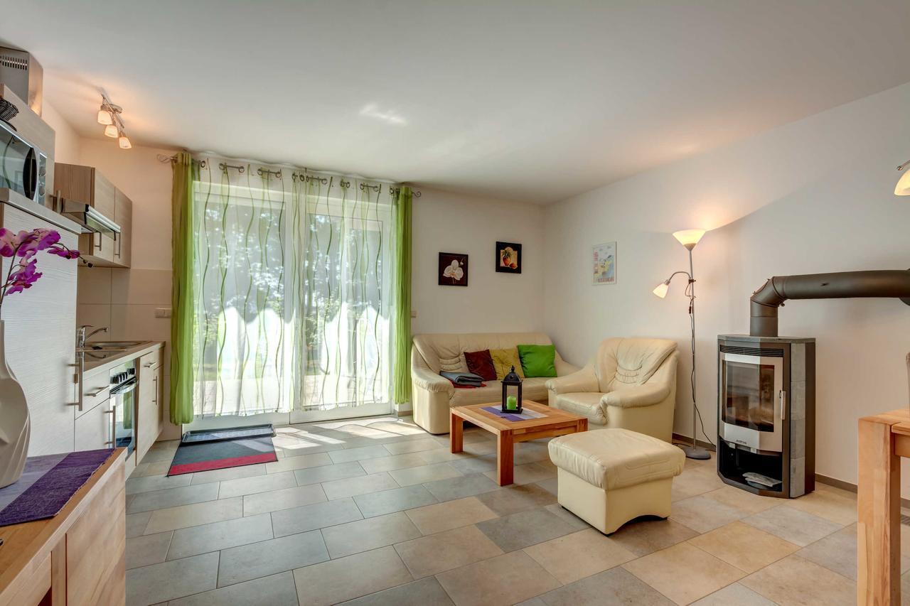 Haus Werder Wohnung 2 Mit Kamin Zinnowitz Exteriör bild